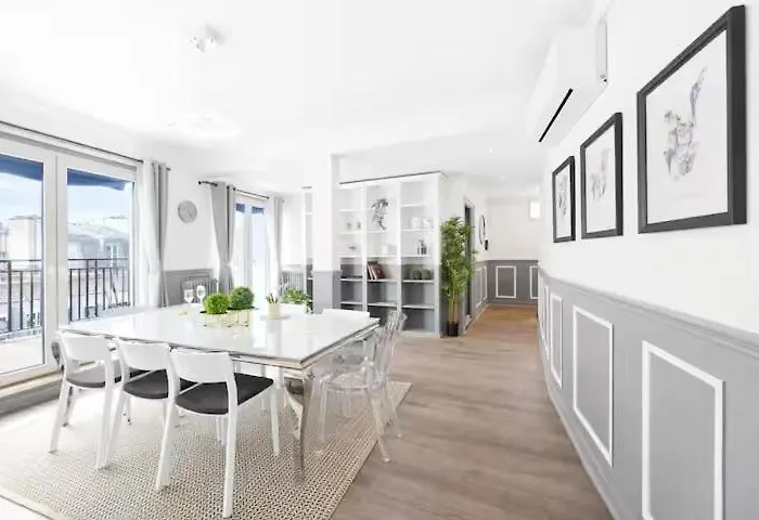 Luxurious 130 M Terrace Champs-elysees * 파리